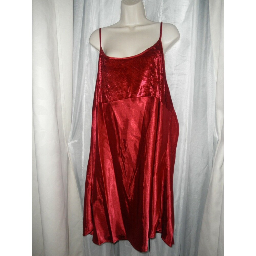 NEW DELICATE TREASURES SEXY PLUS 4X WINE,BURGUNDY SILKY,LINGERIE,CHEMISE,NIGHTIE